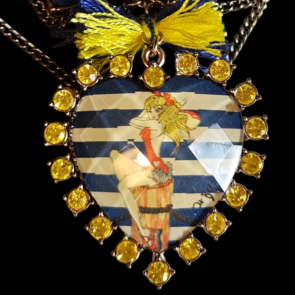 💀💙💛Betsey Sailor Pinup Gal with Skull "SHIP SHAPE" Collection - EPC💛💙💀 - Picture 8 of 10